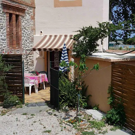 Les Lauriers Roses Elne
